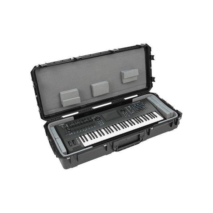 SKB 3i-4719-TKBD iSeries Watertight 61-Note Keyboard Case with Wheels