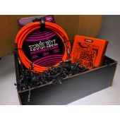 Ernie Ball P03215 Skinny Top Heavy Bottom &amp; Cable Gift Bundle 